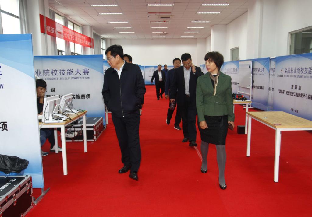 马希良副书记考察我院承办省技能大赛赛场