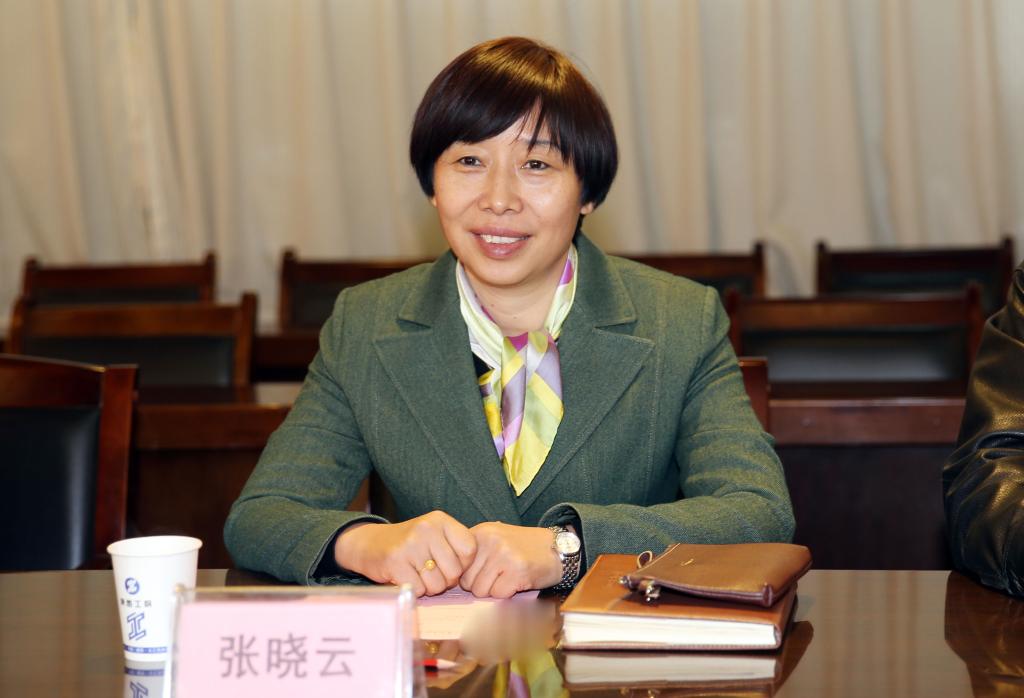我院院长张晓云介绍学院发展情况