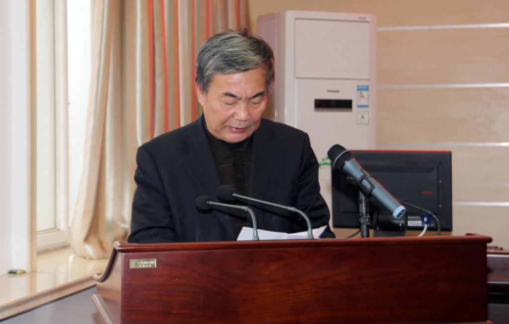 省机械工业联合会会长白晓光发表讲话