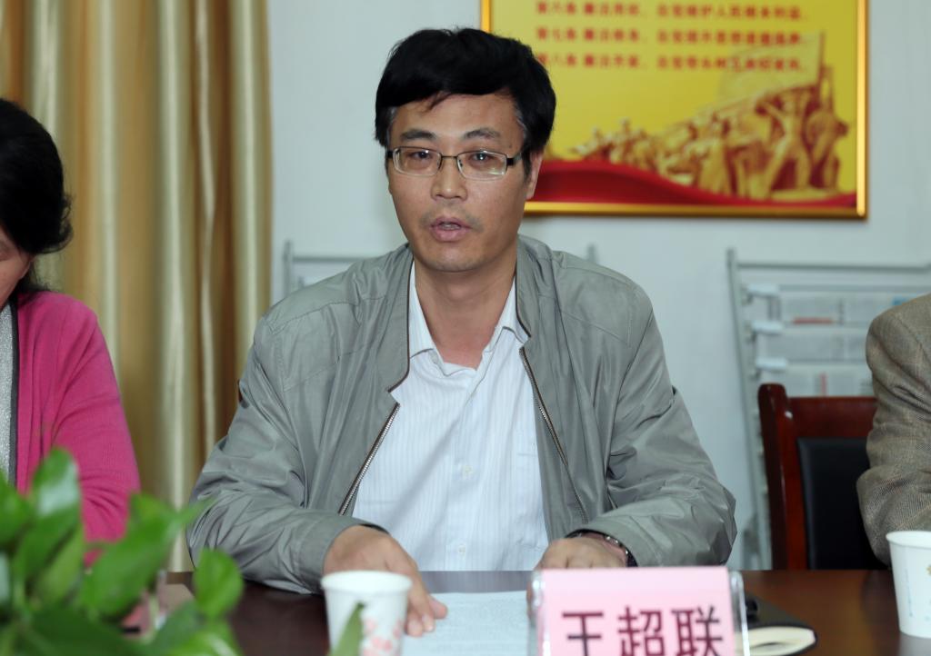 学生工作分党委书记王超联介绍了学生党员活动室基本情况