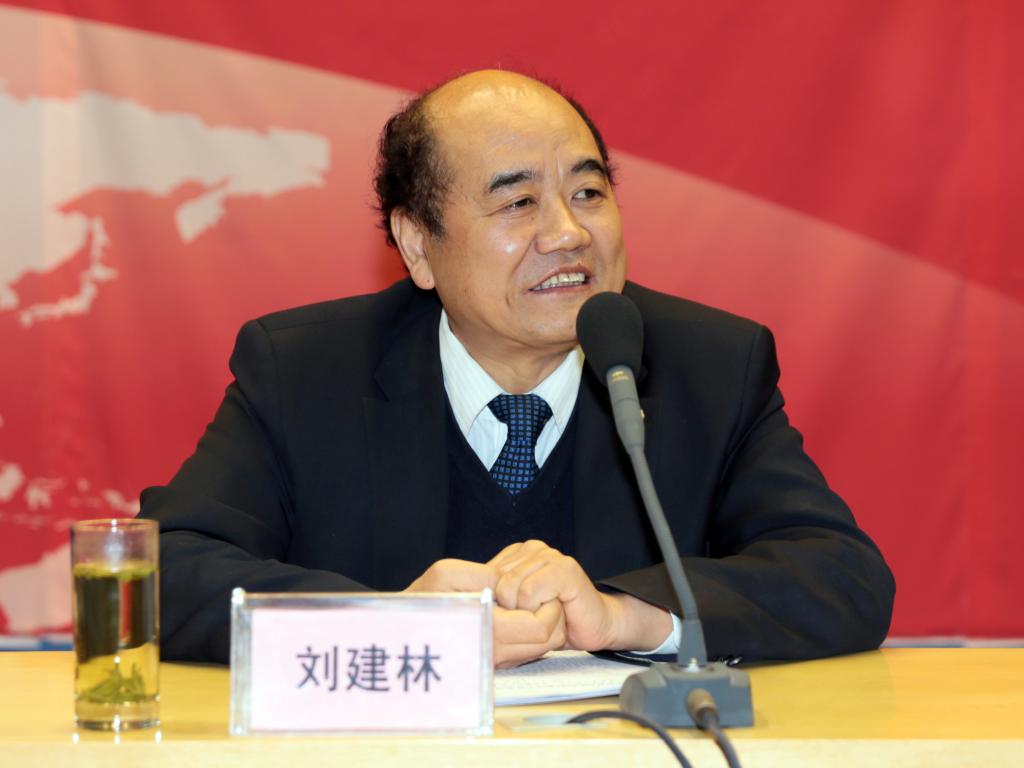 省教育厅副厅长(正厅级)、省高教局副局长刘建林出席会议并讲话