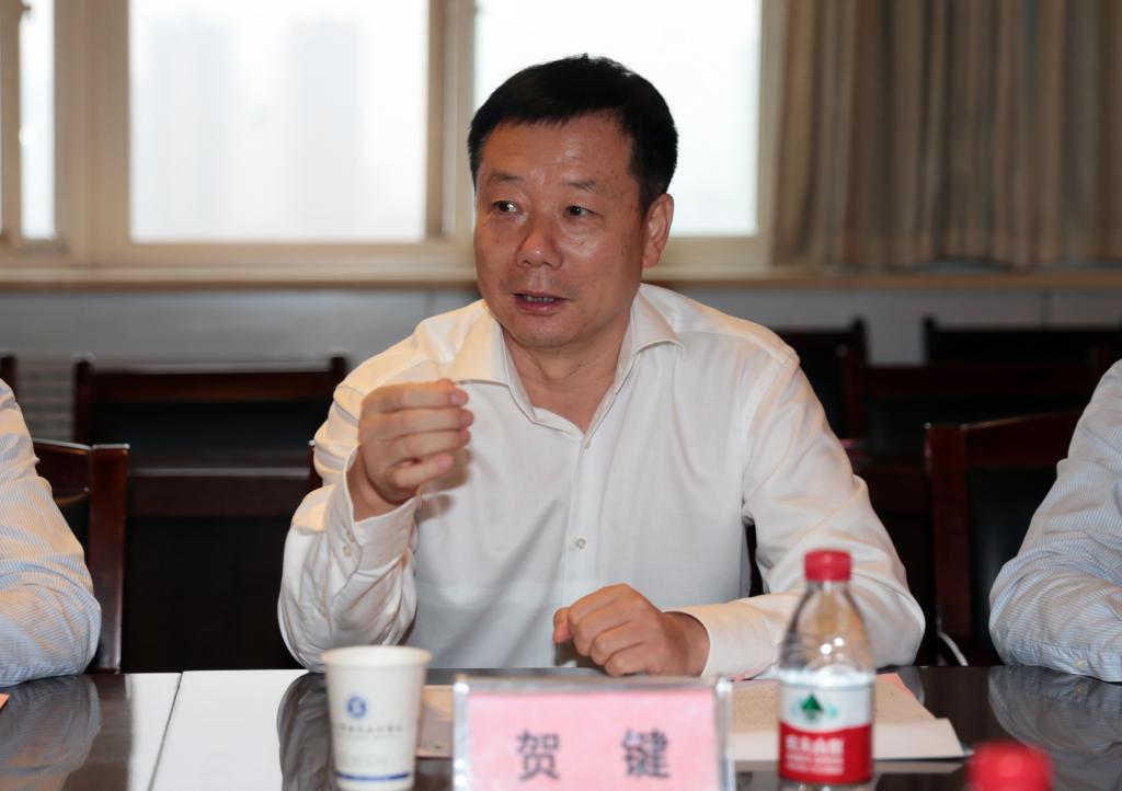 西咸新区管委会副主任、空港新城党委书记、管委会主任贺键讲话