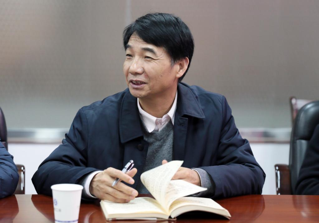 党委书记崔岩出席会议并讲话