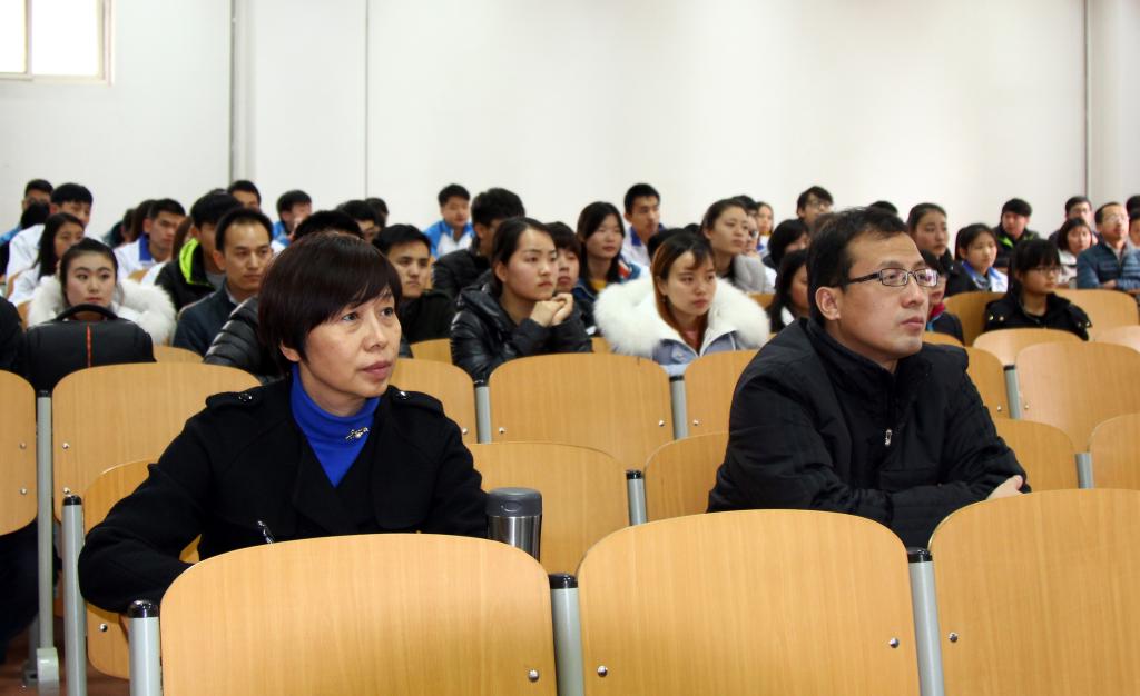 院长张晓云、副院长杨卫军全程观摩