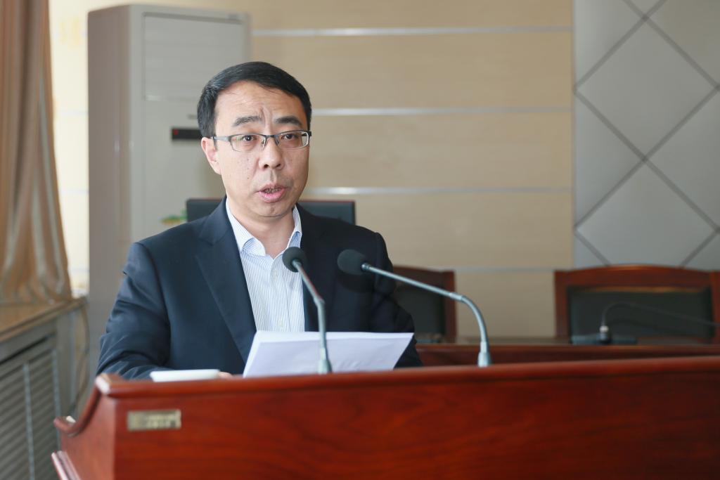 纪委书记康强述职