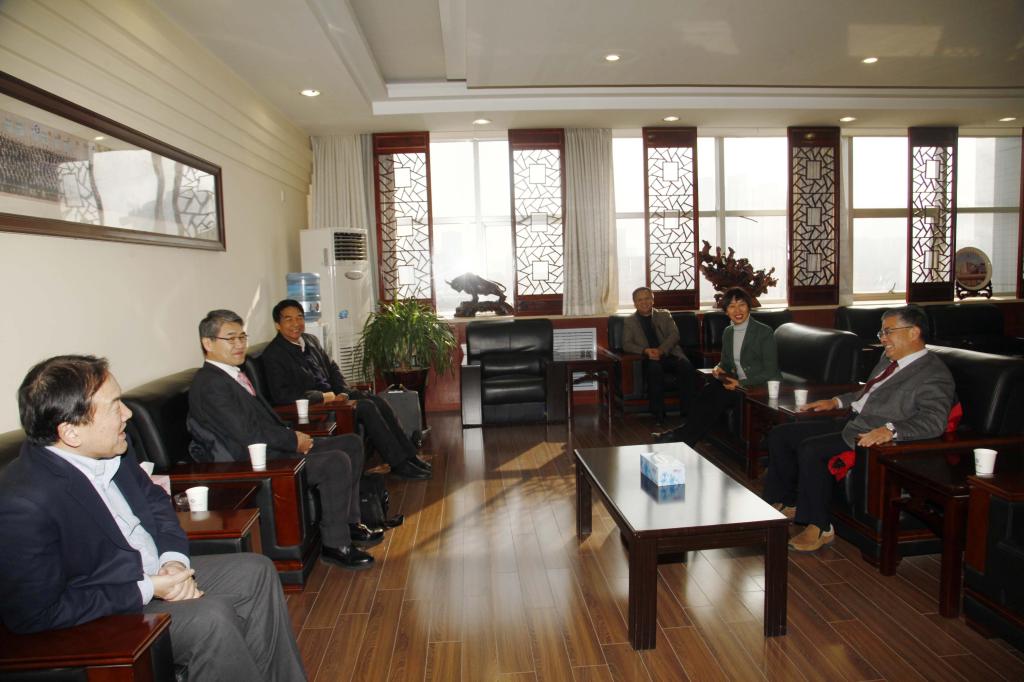 欧姆龙(中国)有限华体会总经理中道教顕一行访问我院