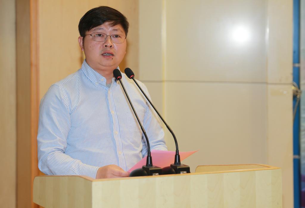 瑞亚能源科技有限华体会董事长易潮讲话