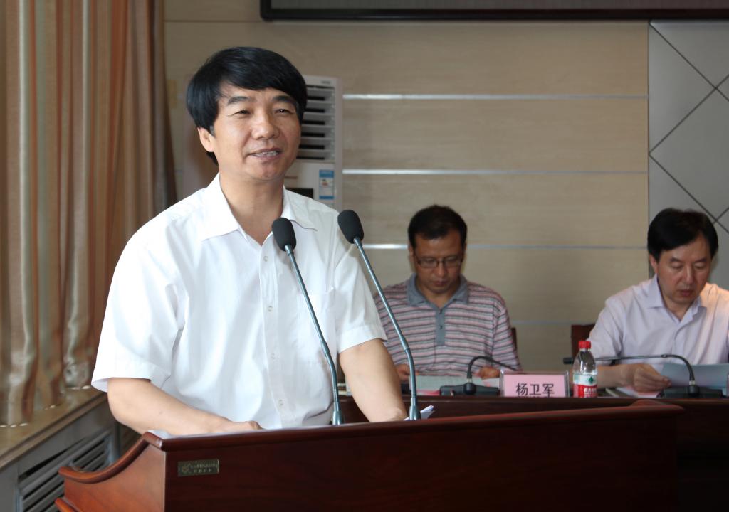 党委书记崔岩发表讲话