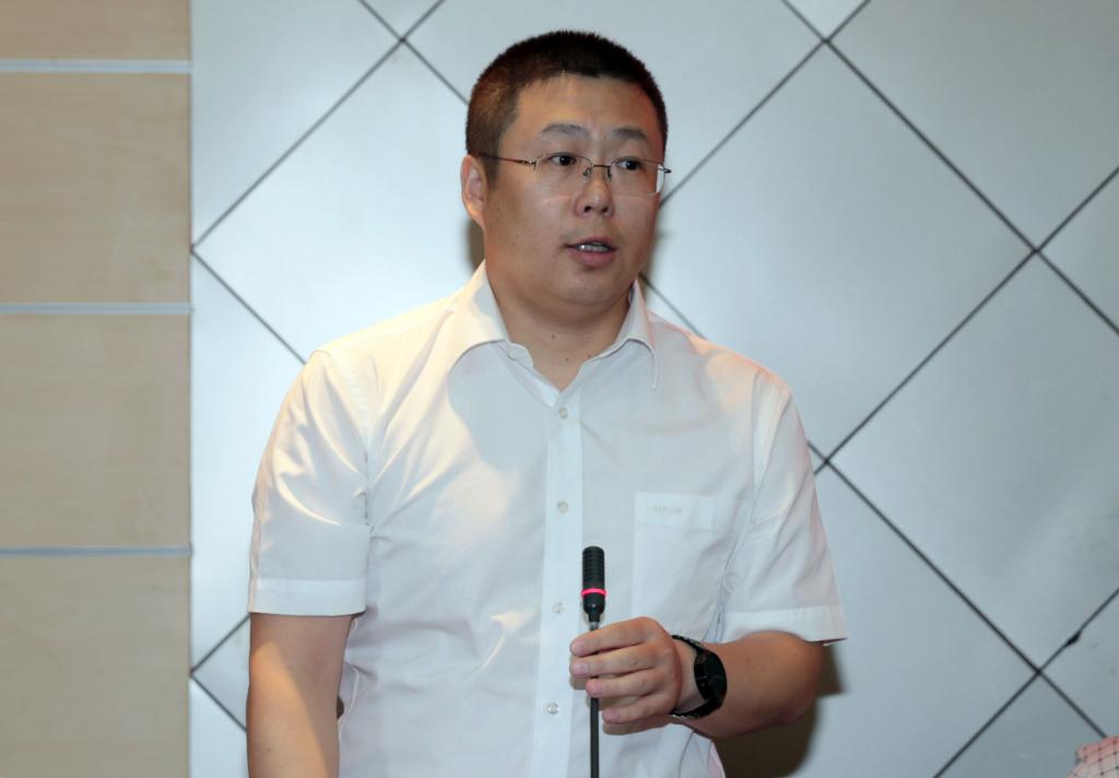 北京三维天下科技股份有限华体会总经理闫学文讲话