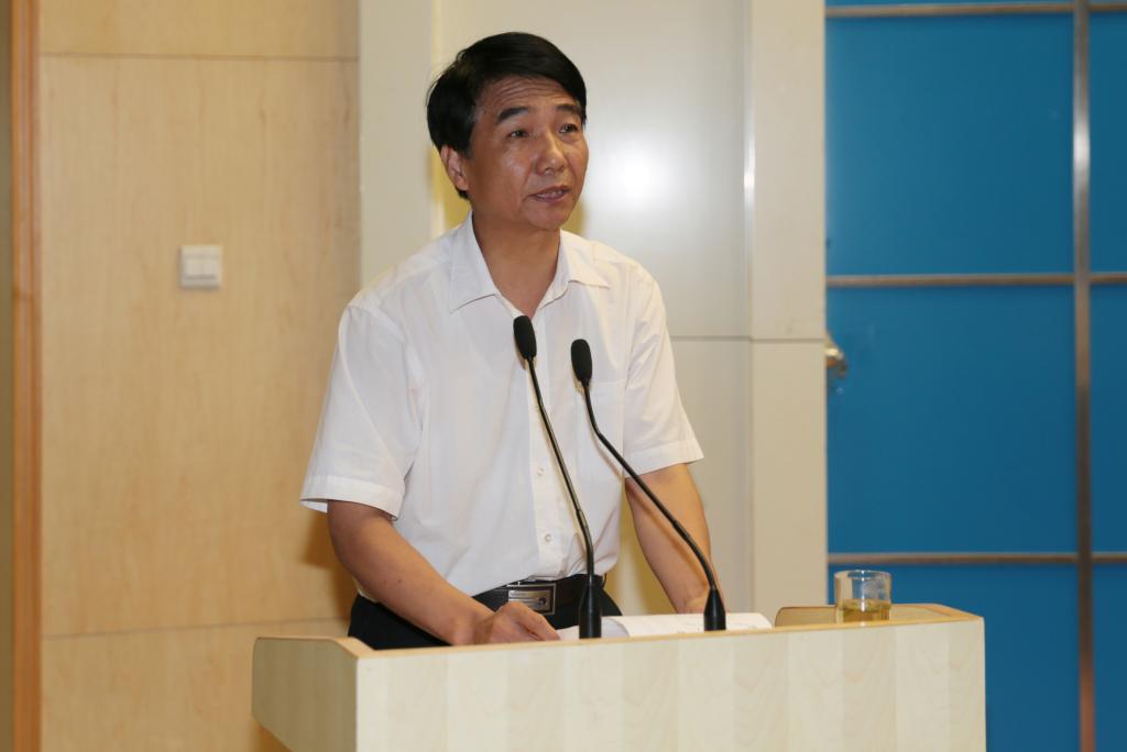 党委书记崔岩发表讲话