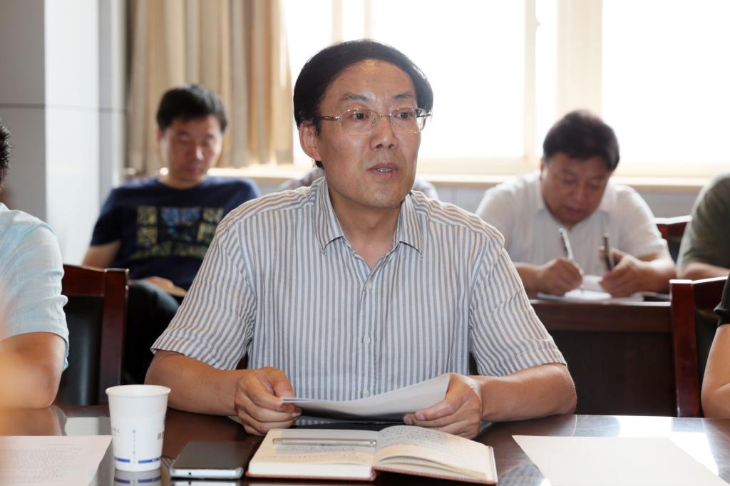 党委副书记王天哲领学《中国共产党问责条例》