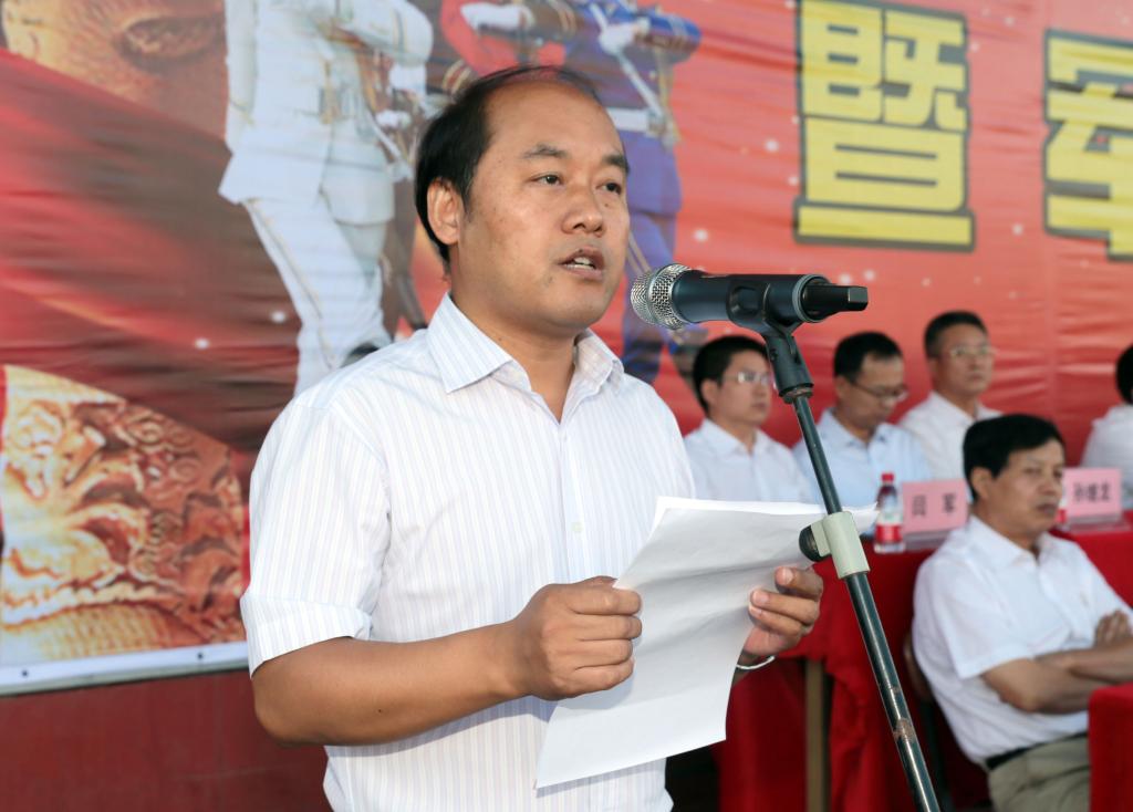 副院长梅创社宣布军训编制及任命