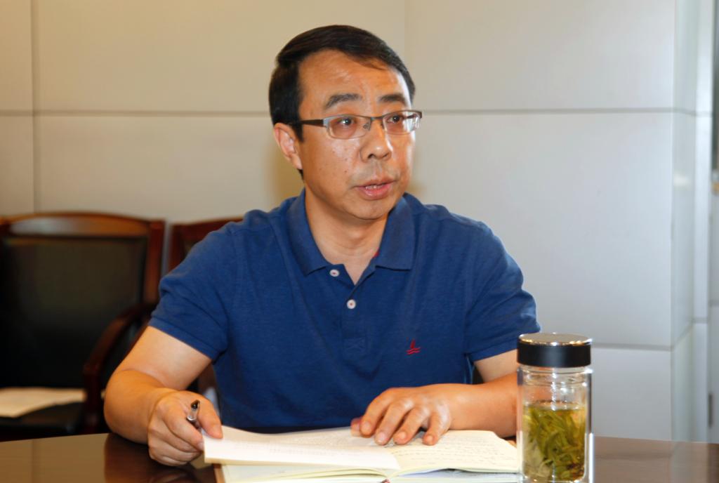 纪委书记康强